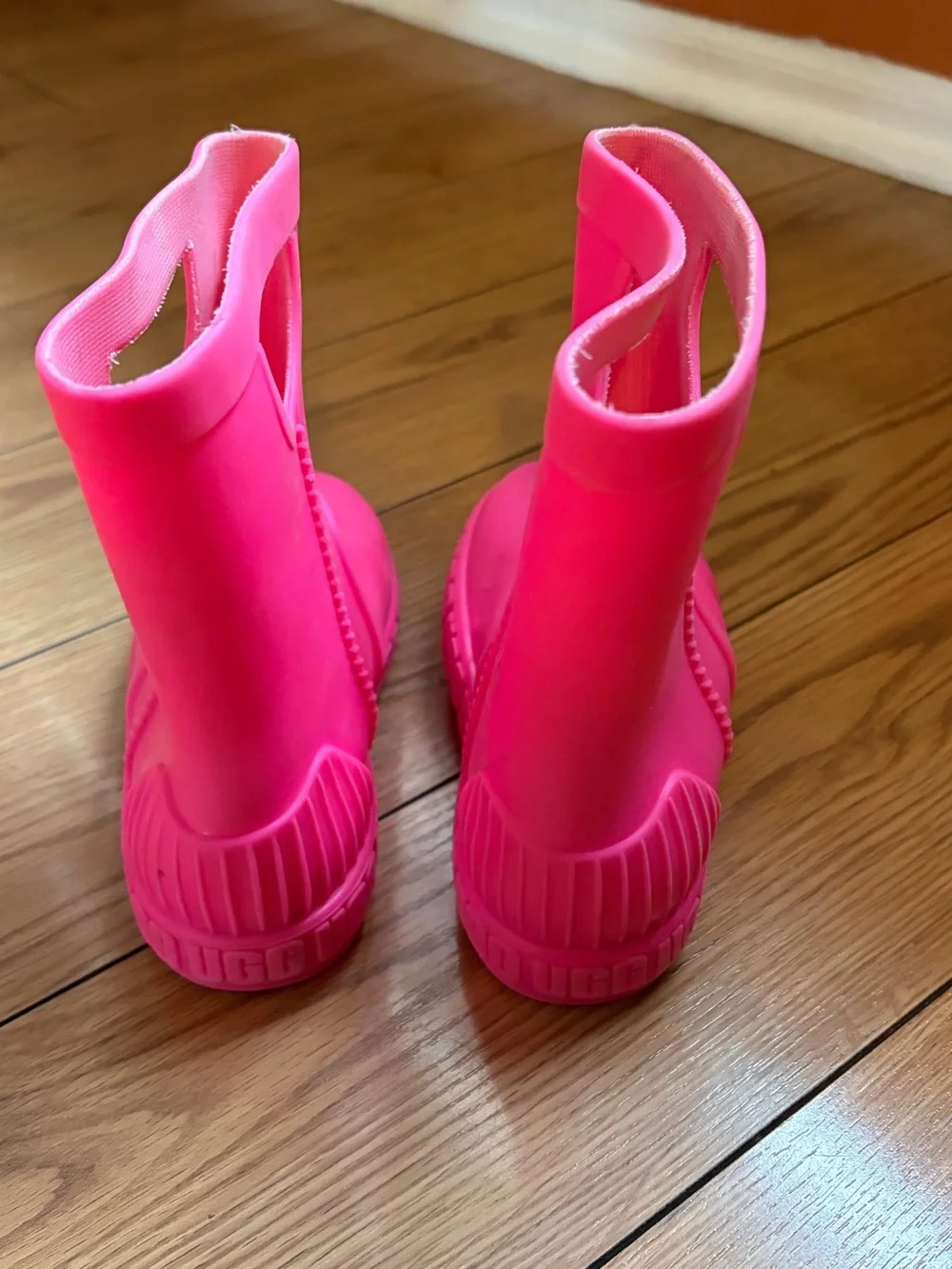 UGG Toddler Drizlita Waterproof Rain Boots in Hot Pink